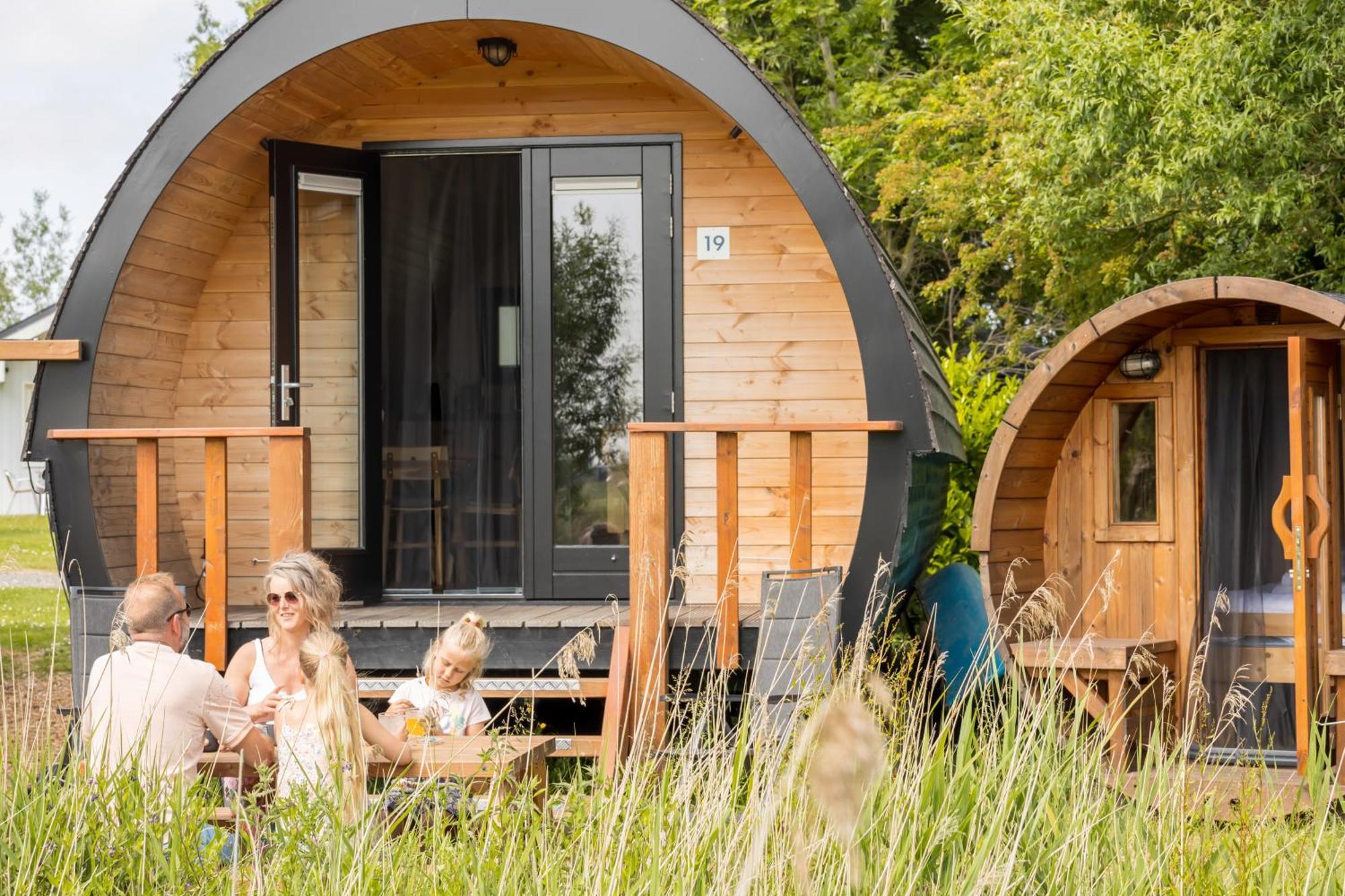 Pod Hotelkamer Aan Het Water 多克姆 外观 照片